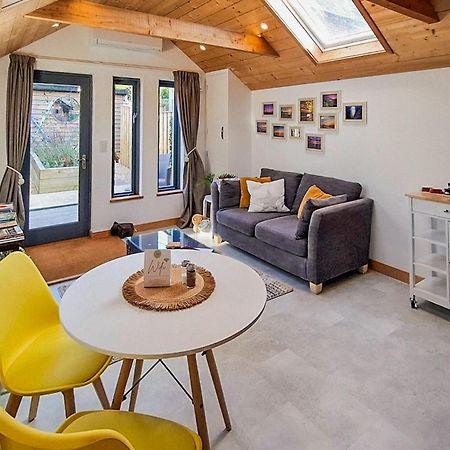 Muriels Lodge Ryde  Bagian luar foto